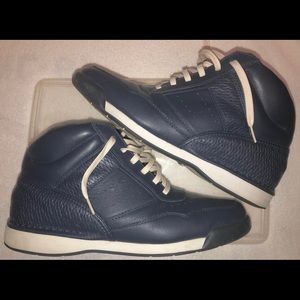 Blue Men’s Rockport boots